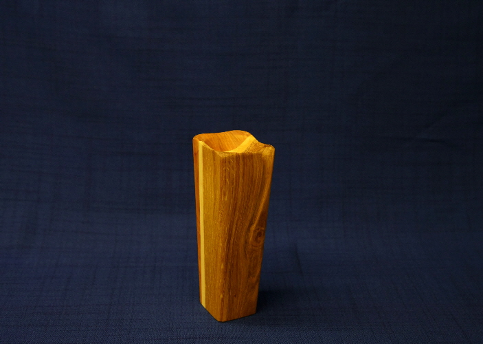 Vase> 3-farbig mit Kehle< mit Glaseinsatz, Unikat 1, Kirsche/Eiche/Ahorn geölt, Höhe: 20 cm, 64/75mm, Preis: 50,- €